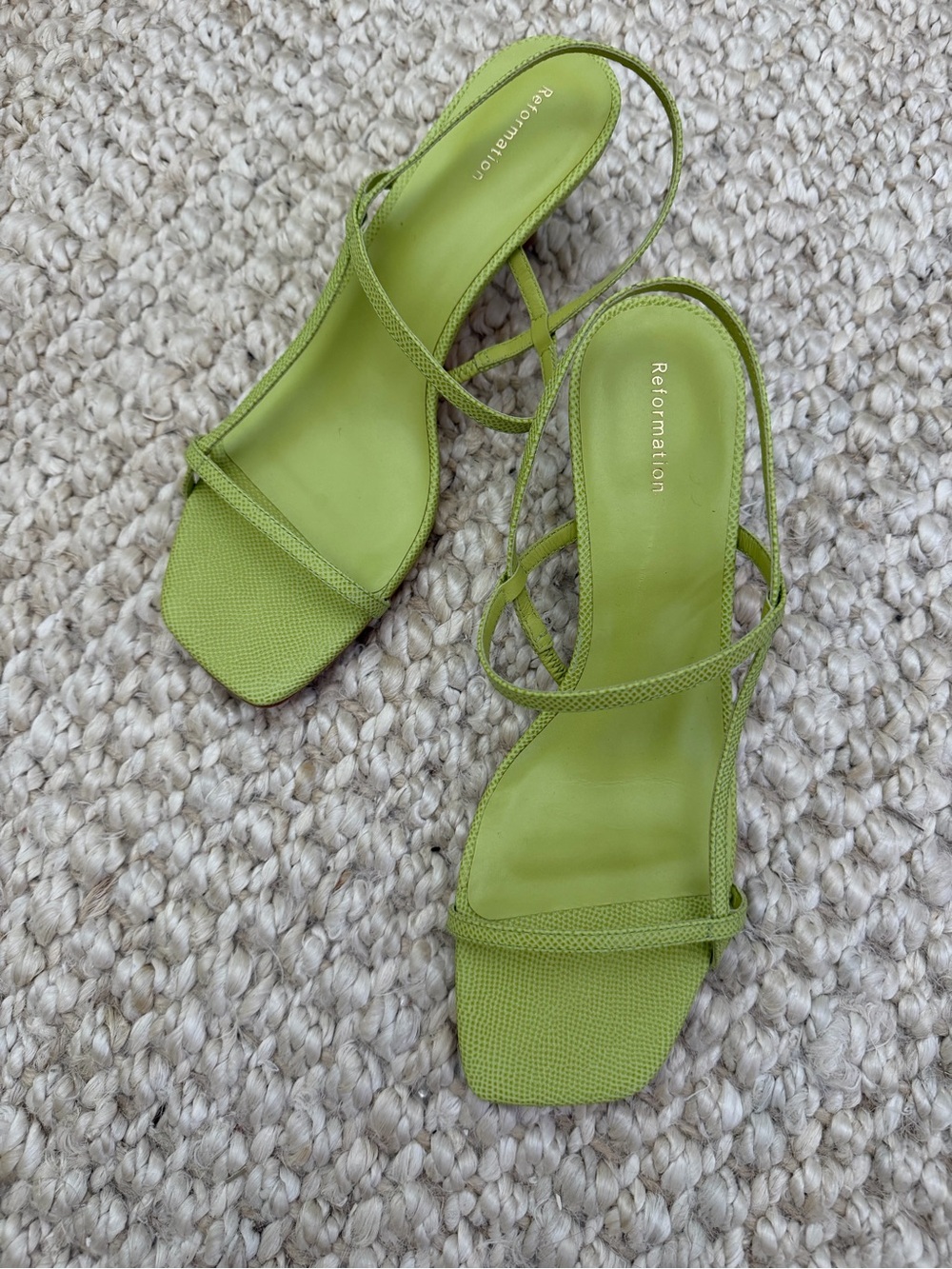 NWOB Reformation Serenity Bare Sandal Green - Size 7.5